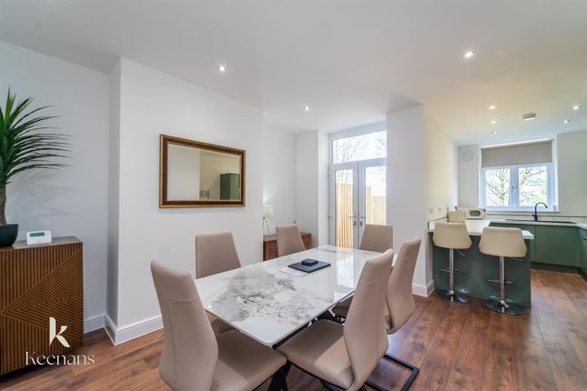 327, Blackburn Road, Oswaldtwistle photo 4