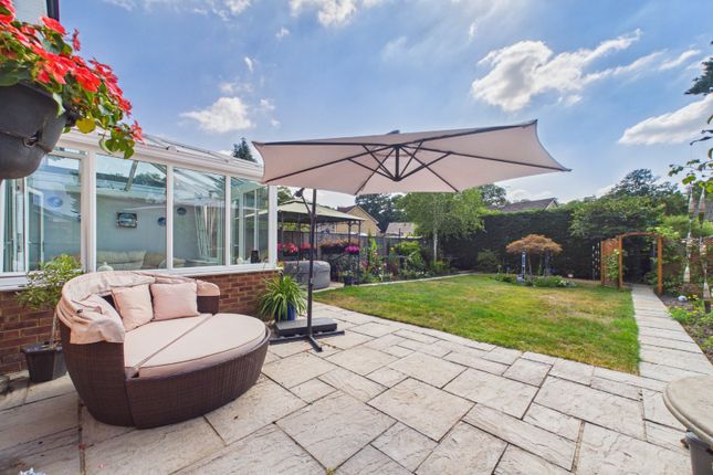 6, Badgers Way, Bracknell photo 4