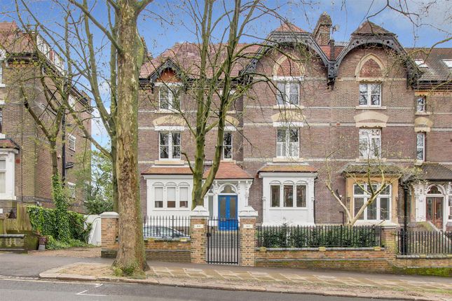 Thumbnail Flat for sale in Fitzjohns Avenue, London