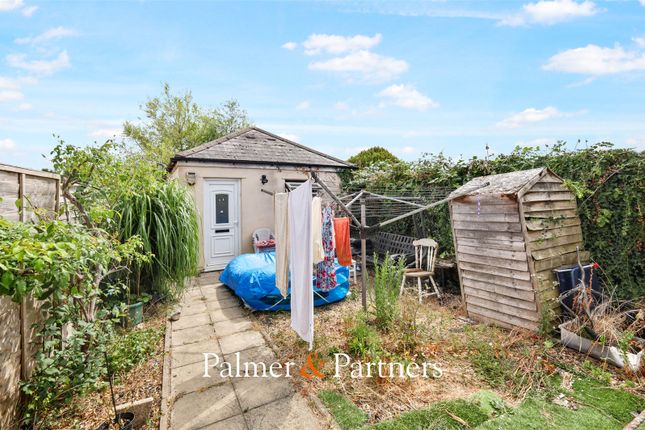 205, Harwich Road, Essex photo 4