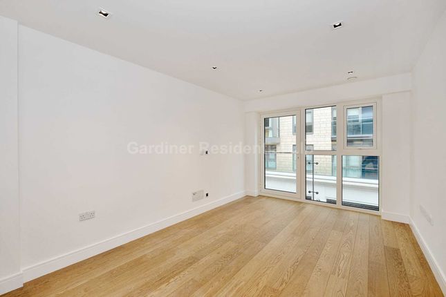 55 Fitzroy House, Dickens Yard, London photo 4