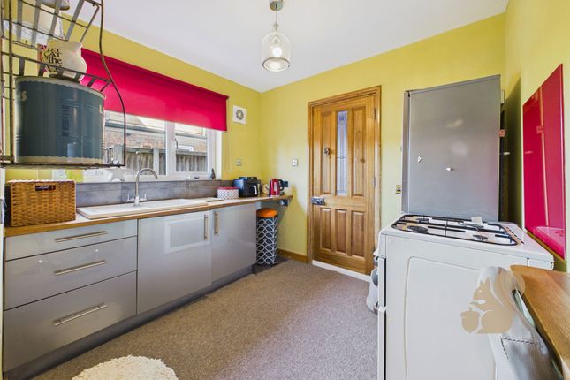 30 Meadow Close, Sudbury photo 2