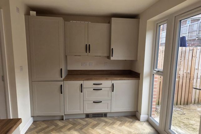 7 Corgi Crescent, Chesterfield photo 5