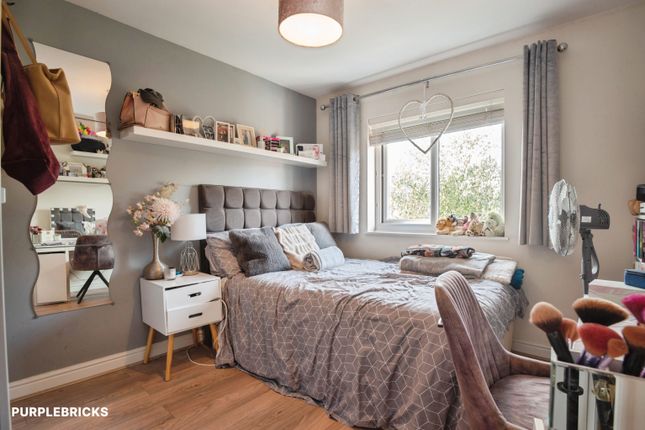 12, Monmouth Castle Drive, Newport photo 4