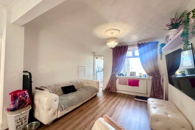107, Llewellyn Street, Port Talbot photo 3
