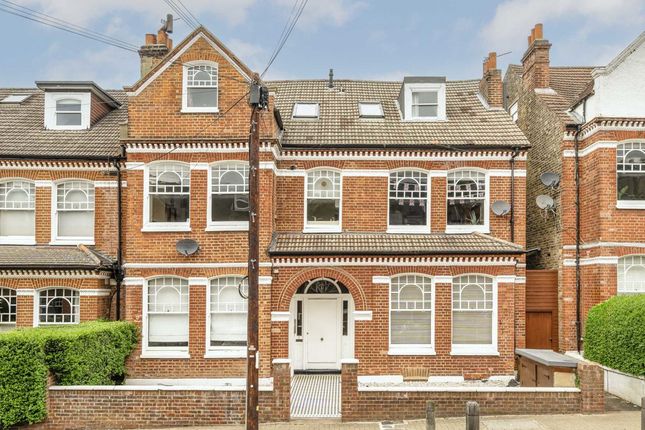 Thumbnail Flat to rent in Elmbourne Road, London