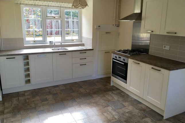 Clovercot, Celtic Way, Weston-Super-Mare photo 2