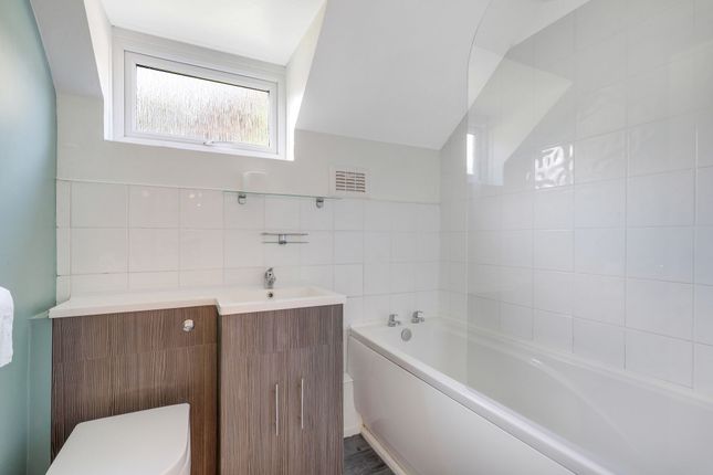 73 Kilnbrook Avenue, Nottingham photo 4