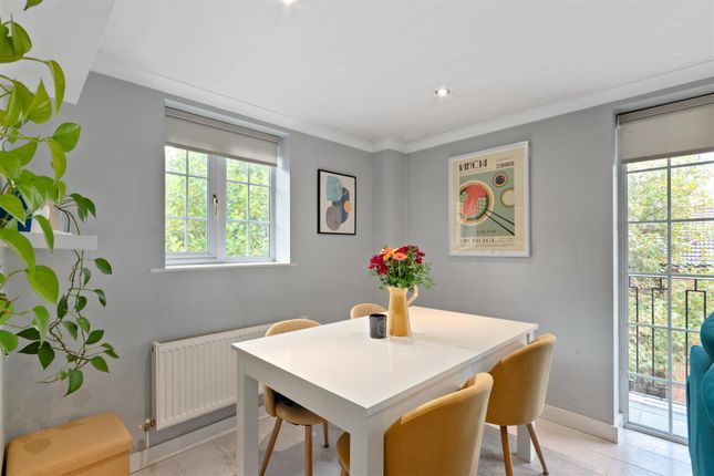 Flat 16, Connolly House, Wimbledon photo 4