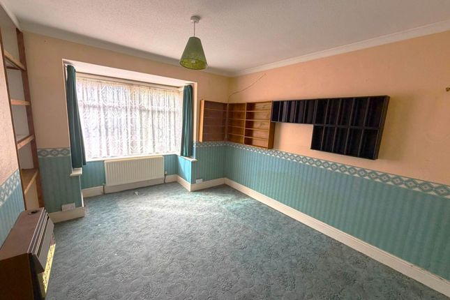 42, Wyles Road, Chatham photo 3