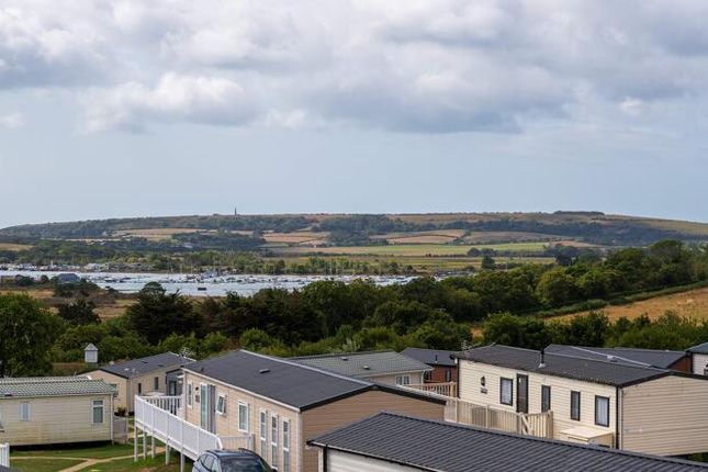 Trafalgar Heights 1A, Nodes Point Holiday Park, Ryde photo 2