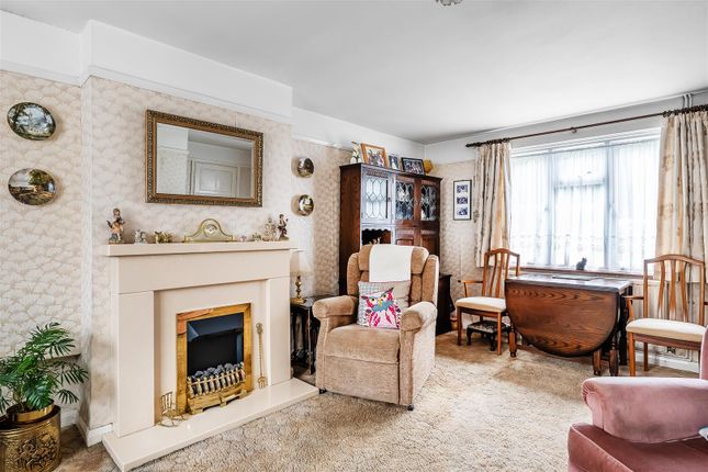 9, Bakers Mead, Godstone photo 4
