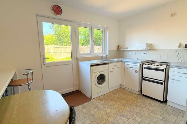 23, Peterborough Gate, Milton Keynes photo 3