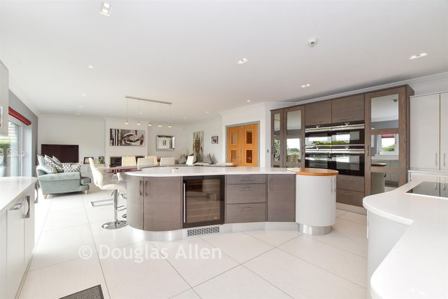 Jubilee House, Bower Hill, Epping photo 4