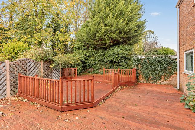 104, Apsley Way, Peterborough photo 3