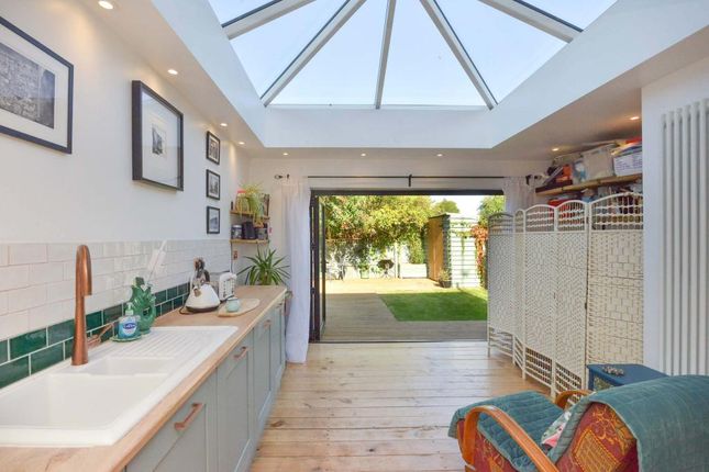 31, Frankston Avenue, Milton Keynes photo 5