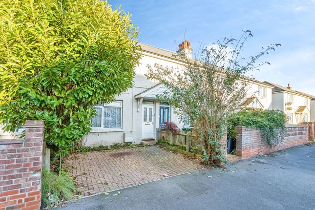 Flat for sale in Gravits Lane, Bognor Regis