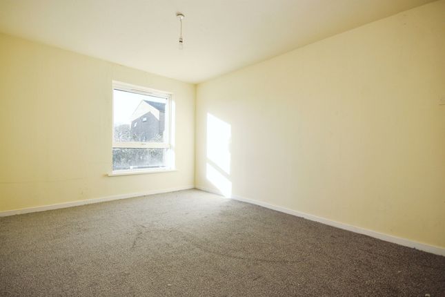 Terraced house for sale in Grenfell Close, Leamington Spa