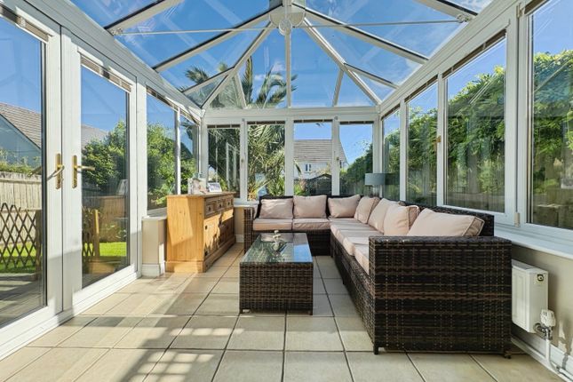 58 Bosnoweth, Helston, Cornwall photo 2