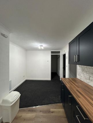 4, Phoenix Rise, Wednesbury photo 4