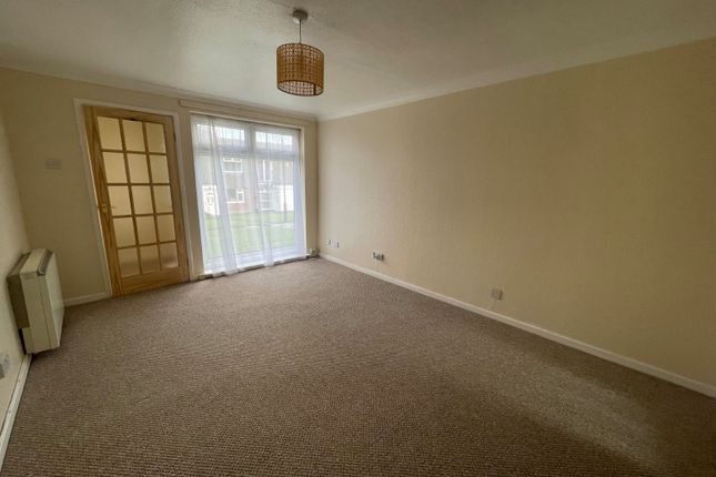 6, Farn Court, Newcastle Upon Tyne photo 2
