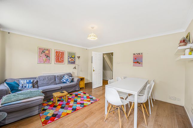 93, Candy Street, London photo 4