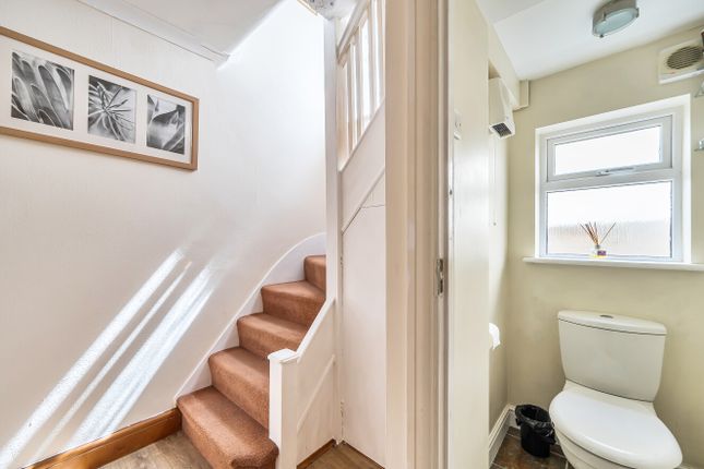 778 St Albans Road, Watford photo 3