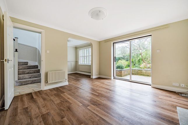 31, Stonebridge Field, Eton photo 2