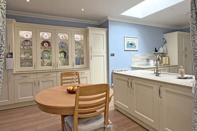 11, Deans Mead, Sidmouth photo 3