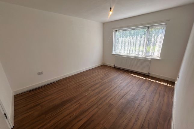 162, BIRMINGHAM photo 3