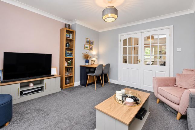 Branksomewood Road, Fleet photo 4