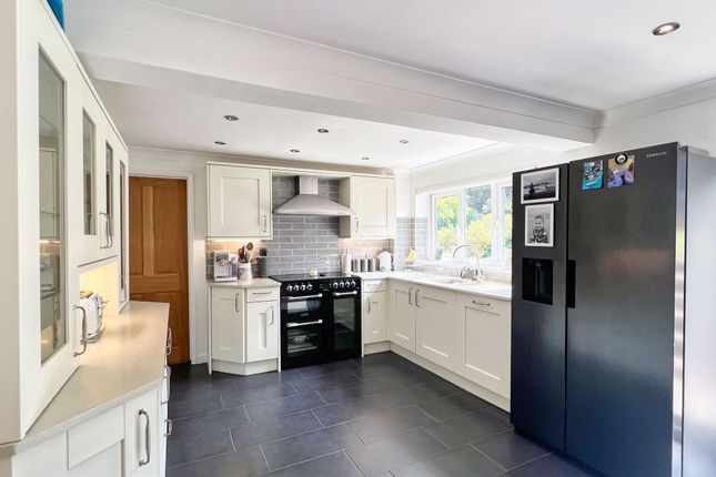 27 Darren View, Maesteg photo 2