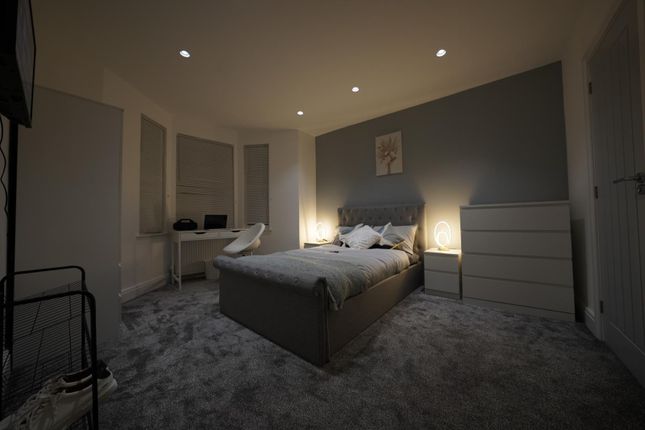 95, Gosbrook Road, Reading photo 2