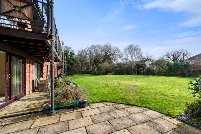 Flat for sale in York Manor, Three Tuns Lane, Formby