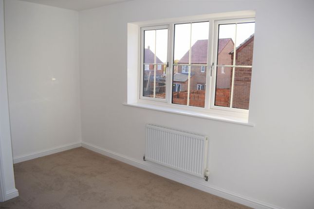 43 Hadrian Way, Market Rasen photo 5
