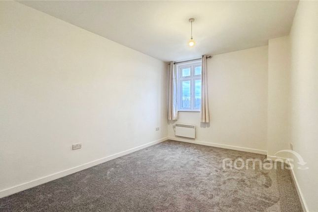 Flat 34, Alexander House, 50, Station Road, Hampshire photo 4