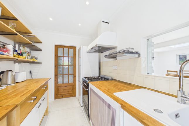 44, Penland Road, Haywards Heath photo 3