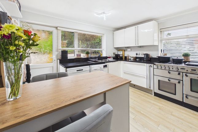 12 Pilkington Road, Nottingham photo 4