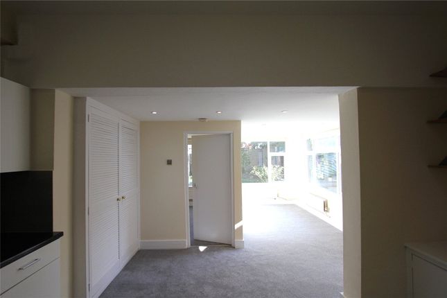 Ground Floor Rear, 24, The Avenue, London photo 4