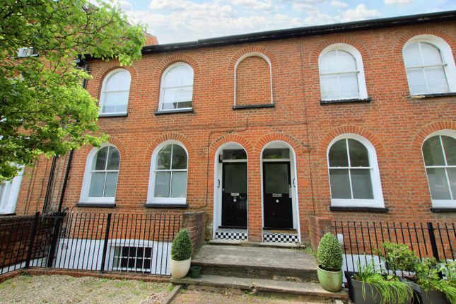 Thumbnail Flat to rent in Alma Road, St Albans