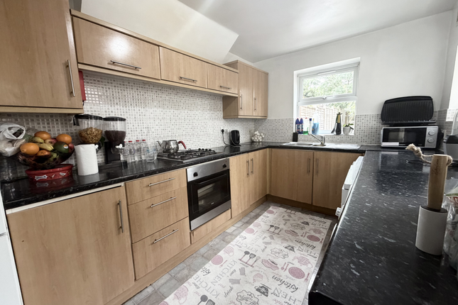 38, Sutherland Road, LONDON photo 5