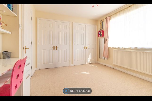 Semi-detached house to rent in Elliotts Way, Reading