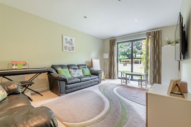 8646188-Interior19.Jpg