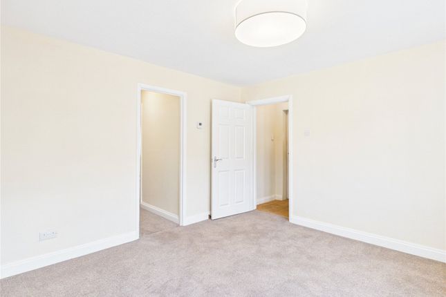 1A, Endsleigh House, Merstham photo 4