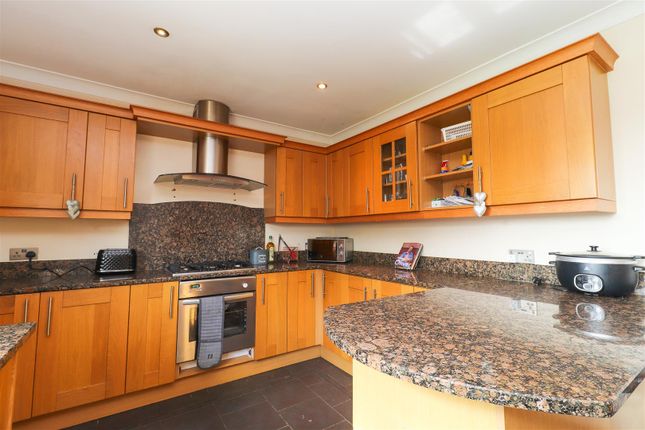 1, Birkwood Avenue, Sharlston Common photo 2