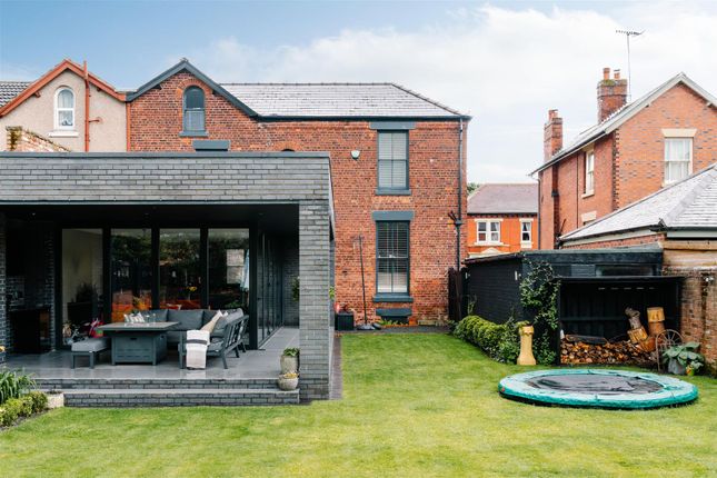 24, Gladstone Road, Chesterfield photo 2