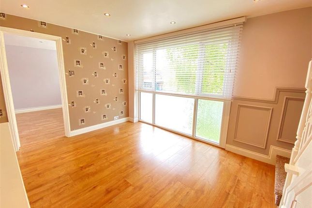 54 Fennycroft Road, Hemel Hempstead, Hertfordshire photo 5