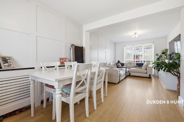 13 Jacksons Close, Ongar photo 3