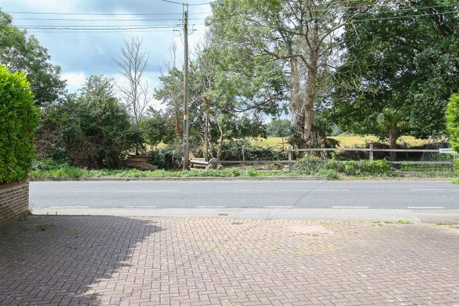 Daniles, Doddinghurst Road, Brentwood photo 3