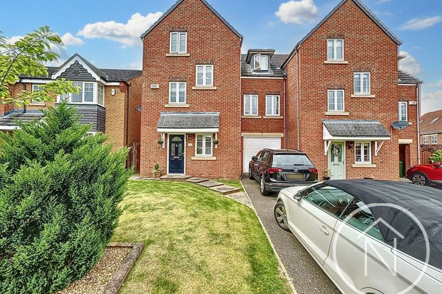 Town house for sale in Ashmead View, Stockton-On-Tees